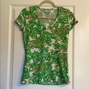 Lily Pulitzer V neck tee shirt